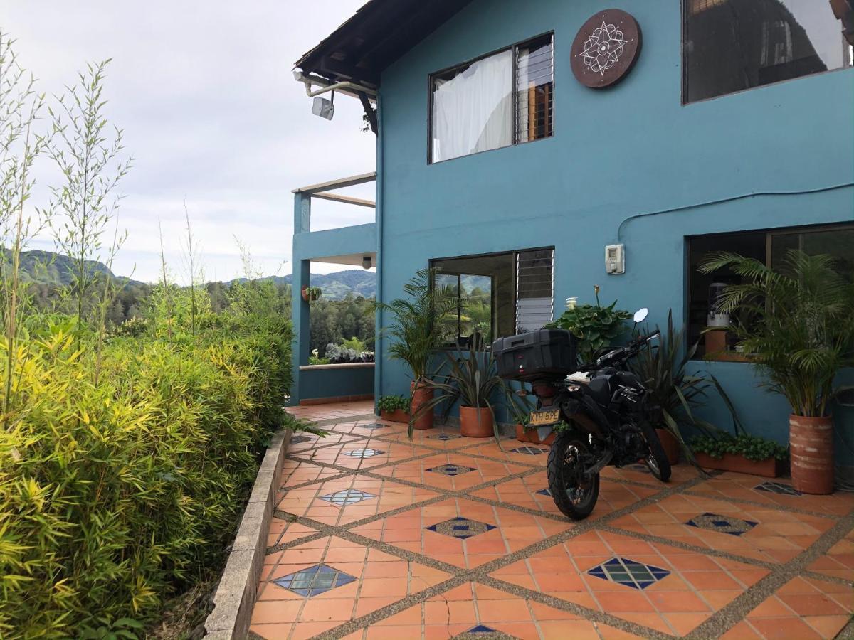 הוילה Casa Galeria Guatapé מראה חיצוני תמונה